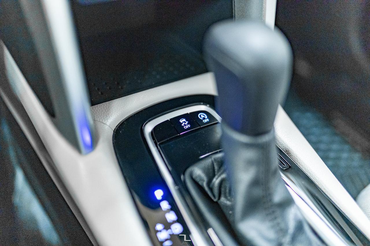 2022 Toyota Corolla Cross AWD L BCam Red Deer AB