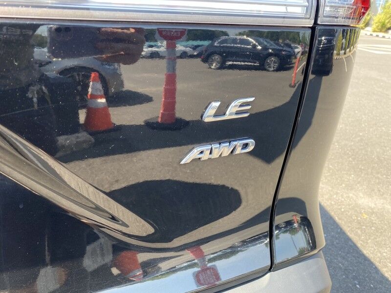 2022 Toyota Corolla Cross LE Bristol  PA