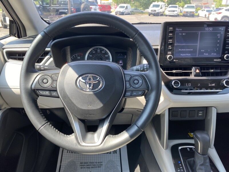 2022 Toyota Corolla Cross LE Bristol  PA
