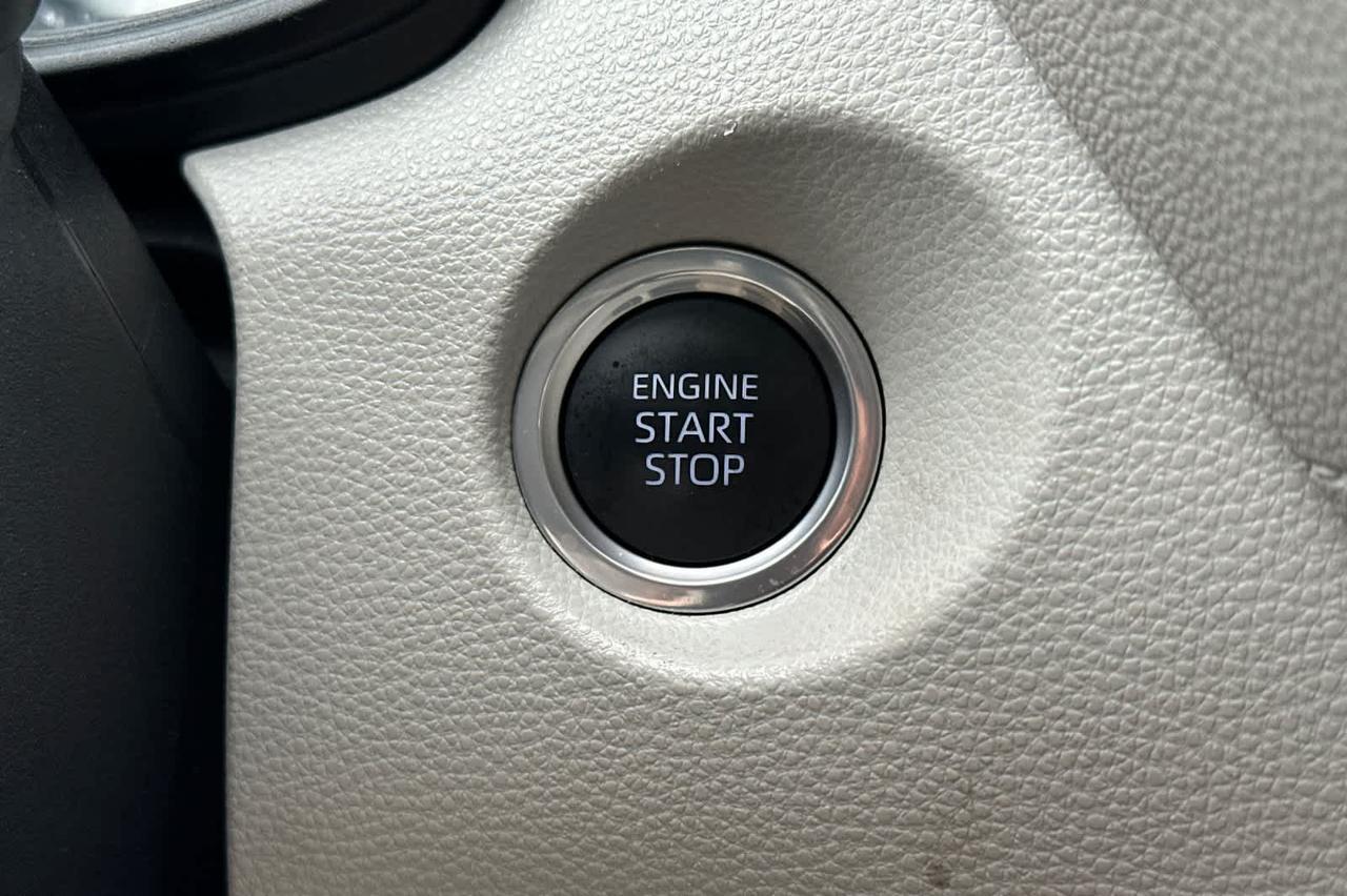 2022 Toyota Corolla Cross LE Roseville CA