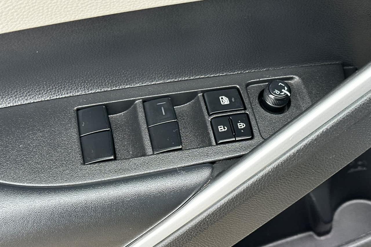 2022 Toyota Corolla Cross LE Roseville CA