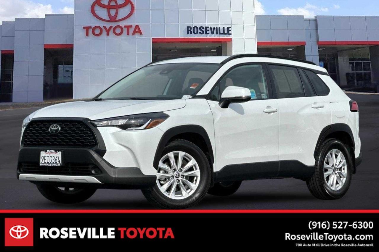 2022 Toyota Corolla Cross LE