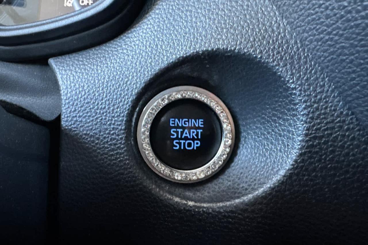 2022 Toyota Corolla Cross LE Roseville CA