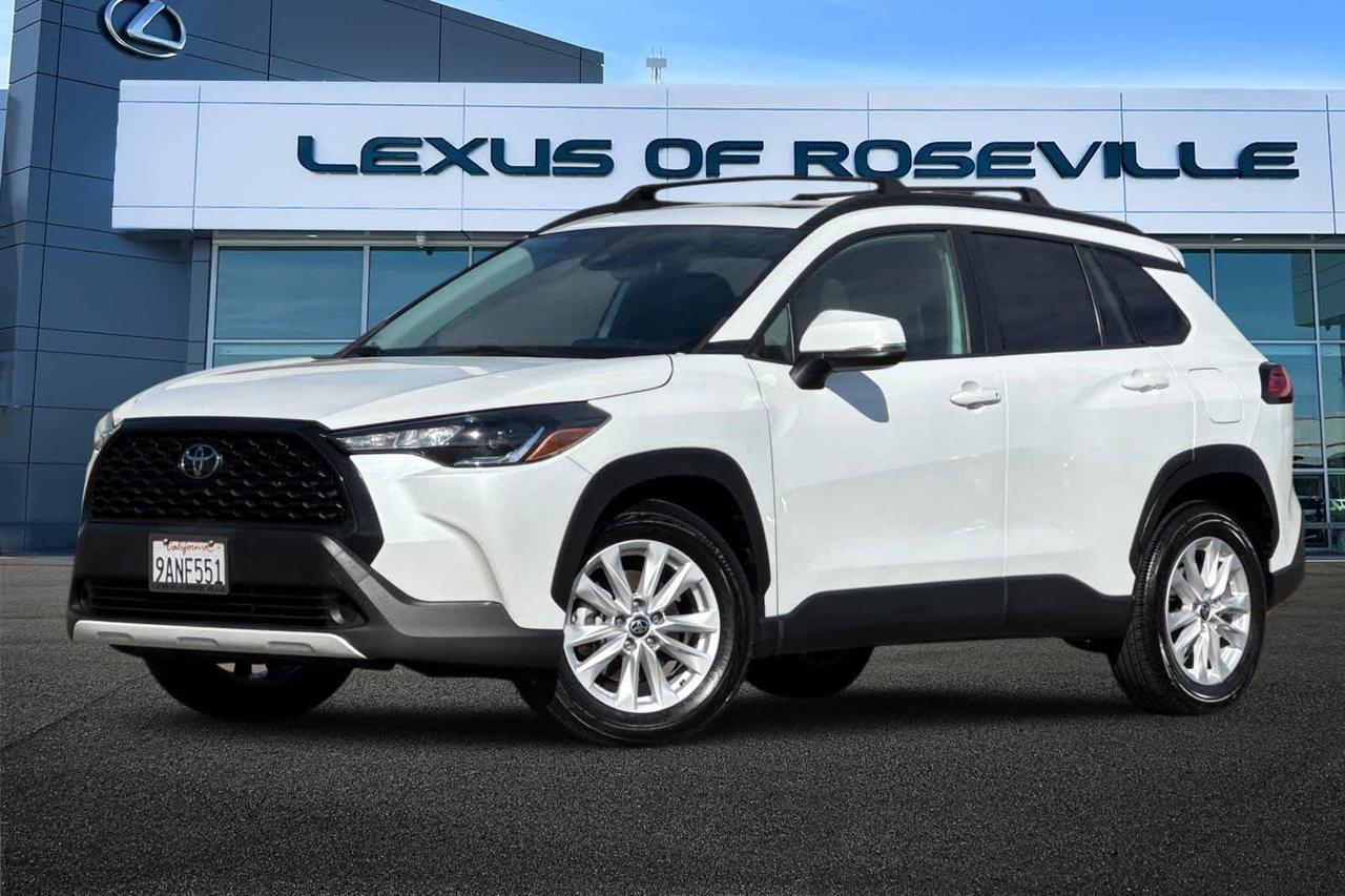 2022 Toyota Corolla Cross LE