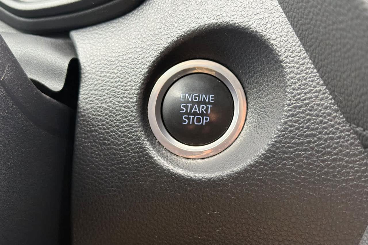 2022 Toyota Corolla Cross LE Roseville CA