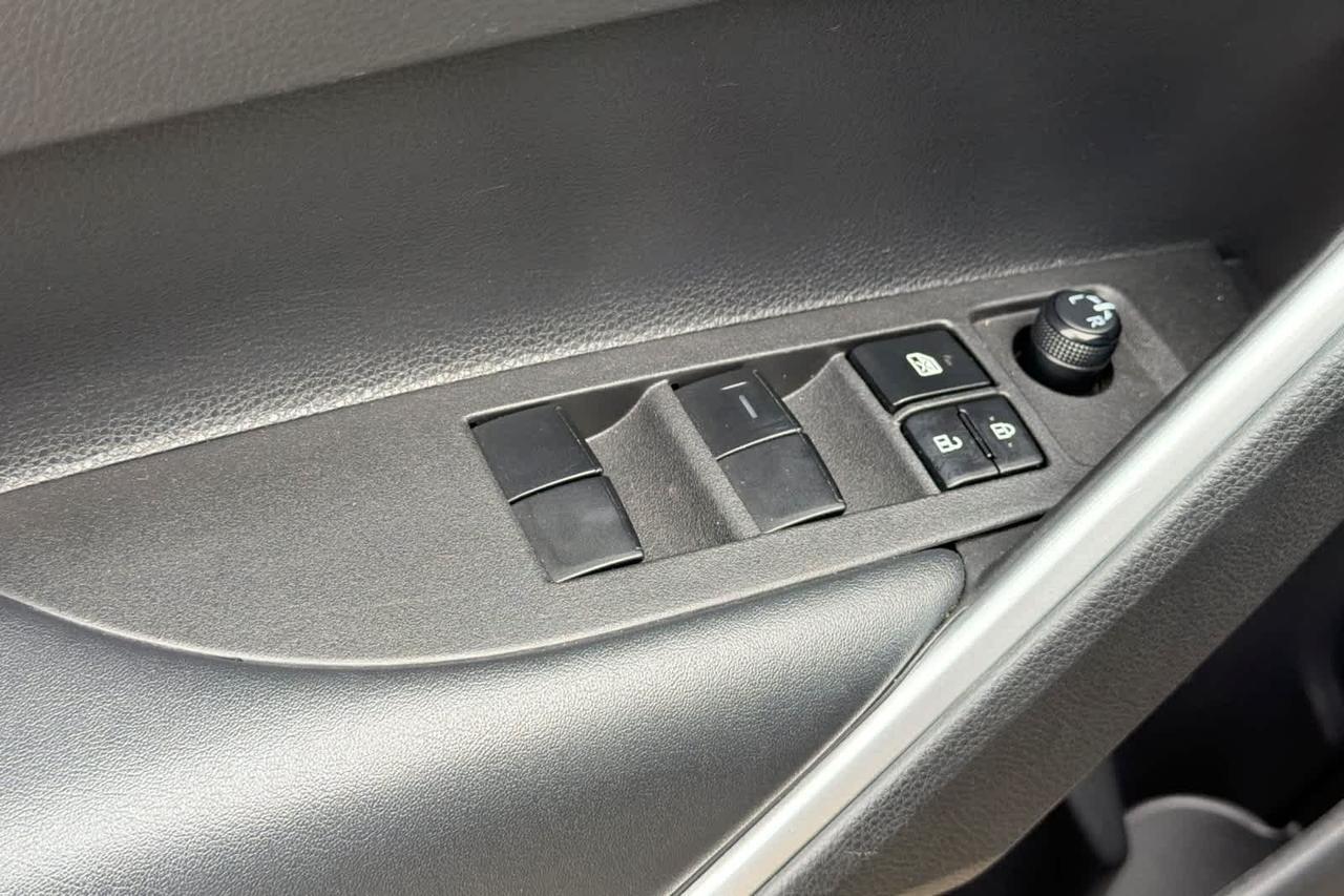 2022 Toyota Corolla Cross LE Roseville CA