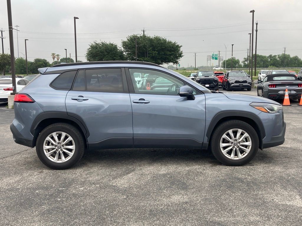 2022 Toyota Corolla Cross LE