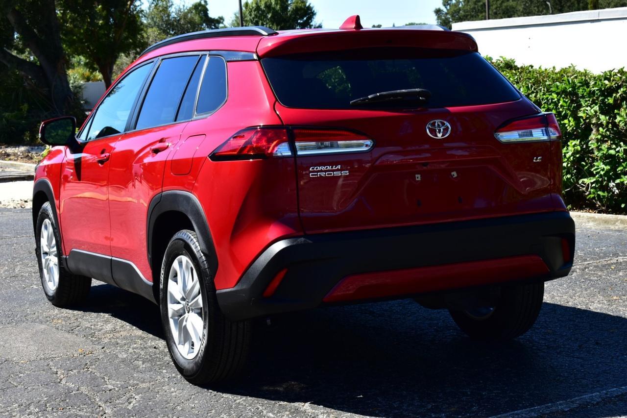 2022 Toyota Corolla Cross LE Tampa FL