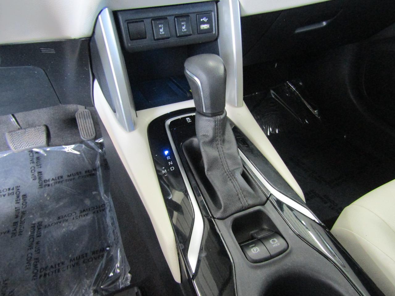 2022 Toyota Corolla Cross XLE 2WD (Natl) Grand Prairie TX