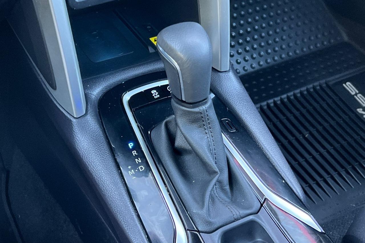 2022 Toyota Corolla Cross XLE Roseville CA