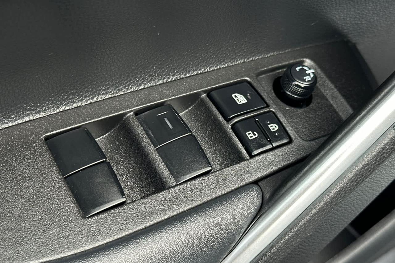 2022 Toyota Corolla Cross XLE Roseville CA