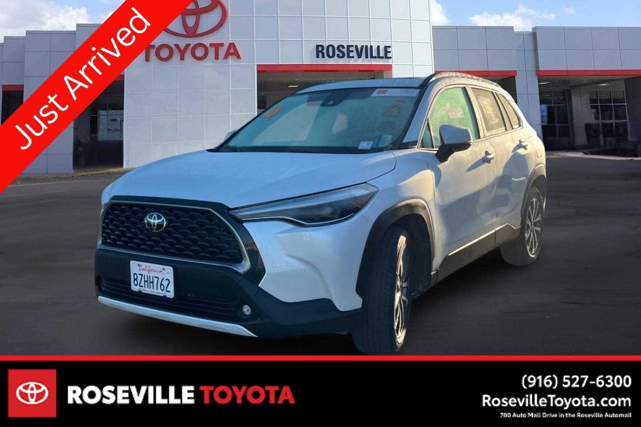 2022 Toyota Corolla Cross XLE