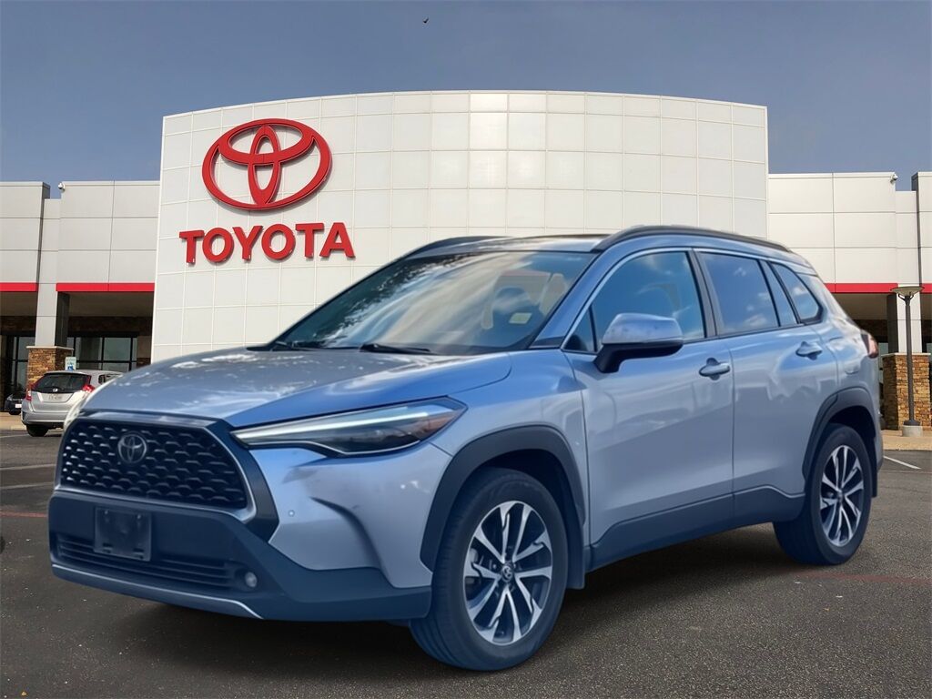 2022 Toyota Corolla Cross XLE