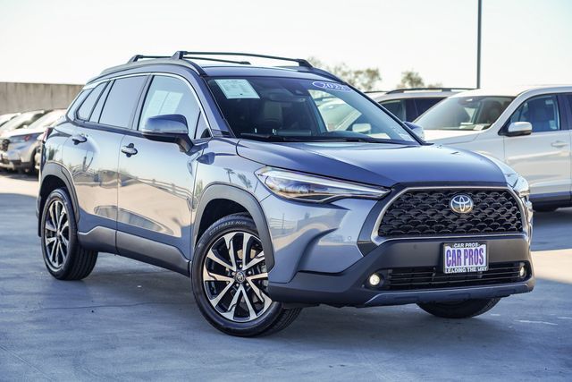 2022 Toyota Corolla Cross XLE