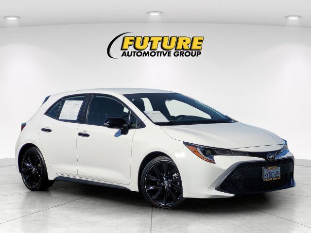 2022 Toyota Corolla Hatchback SE Nightshade Edition