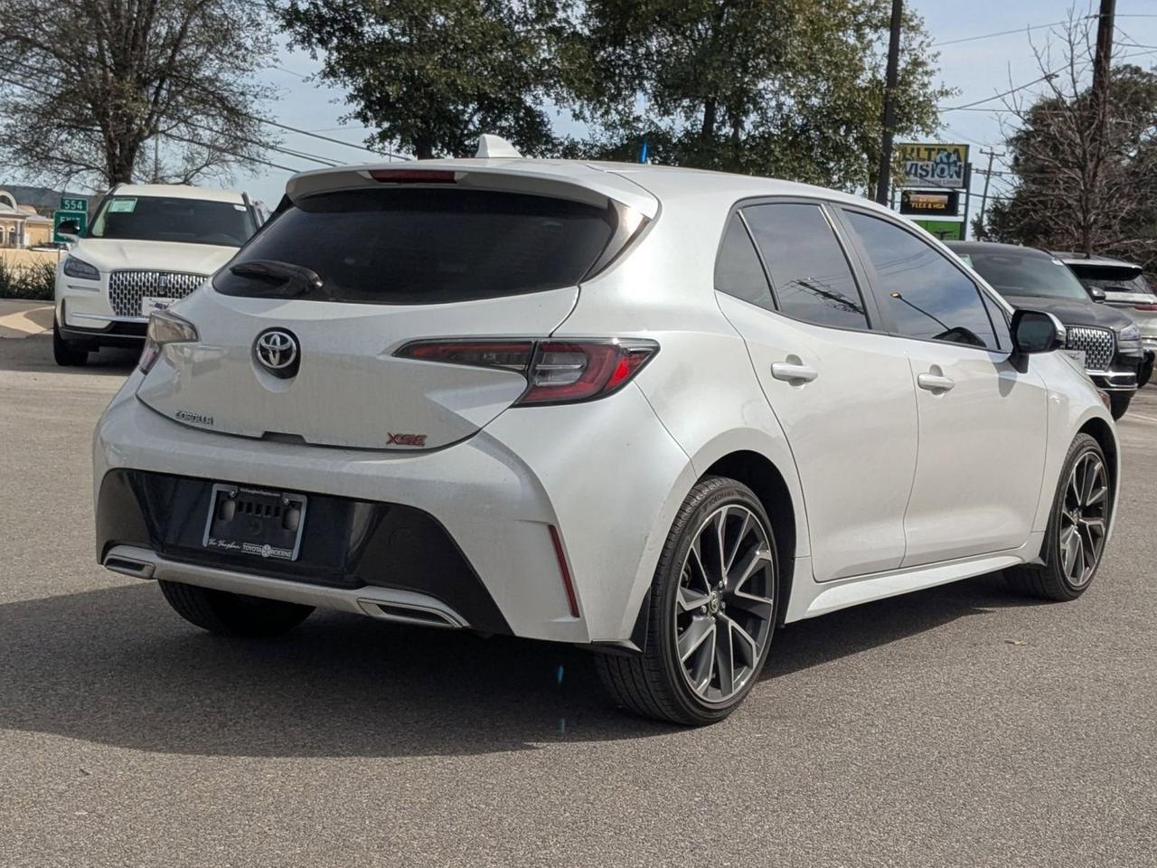 2022 Toyota Corolla Hatchback XSE