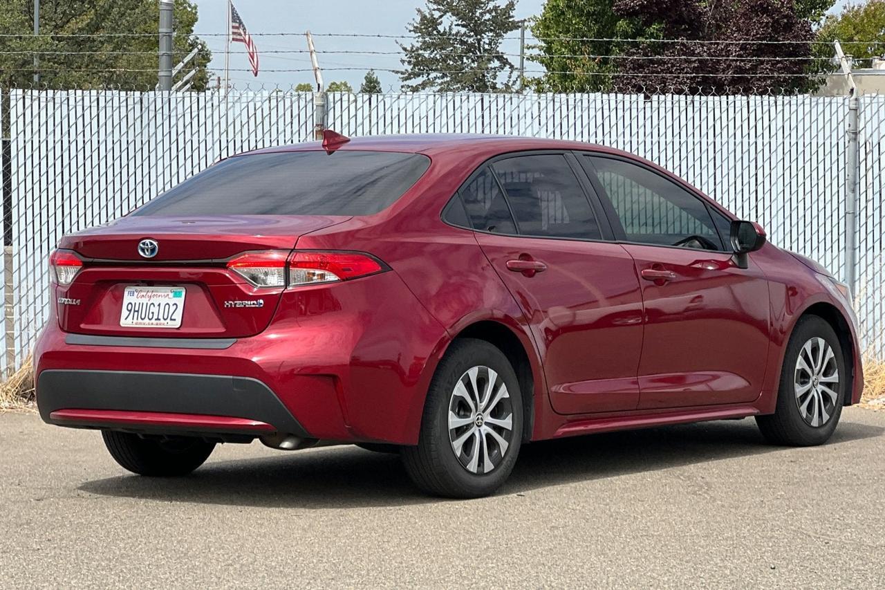 2022 Toyota Corolla Hybrid LE