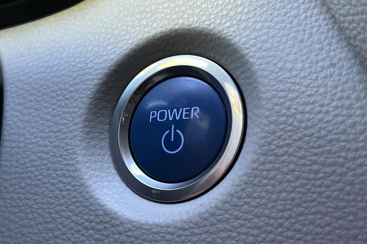 2022 Toyota Corolla Hybrid LE Roseville CA