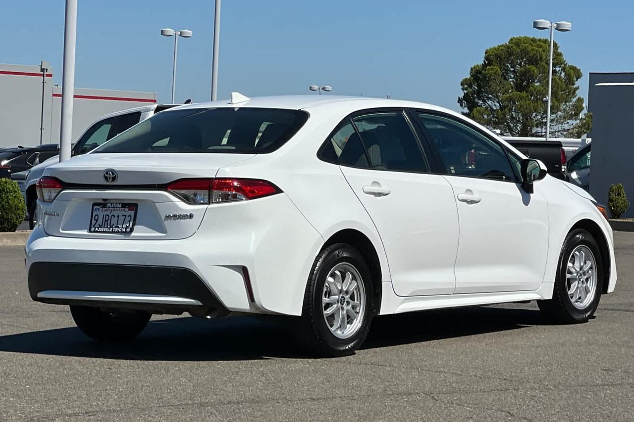 2022 Toyota Corolla Hybrid LE