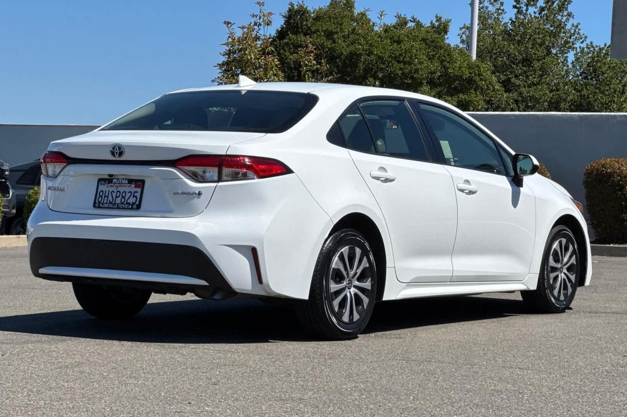 2022 Toyota Corolla Hybrid LE