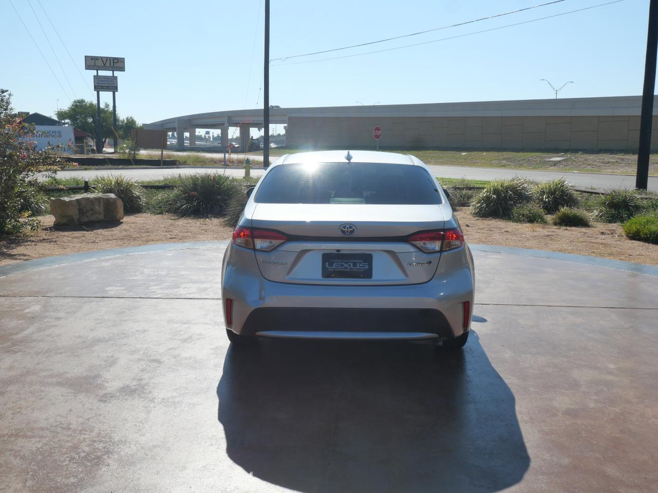 2022 Toyota Corolla Hybrid LE