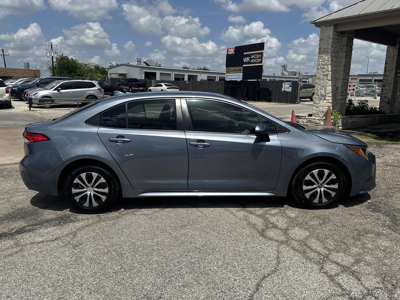 2022 Toyota Corolla Hybrid LE