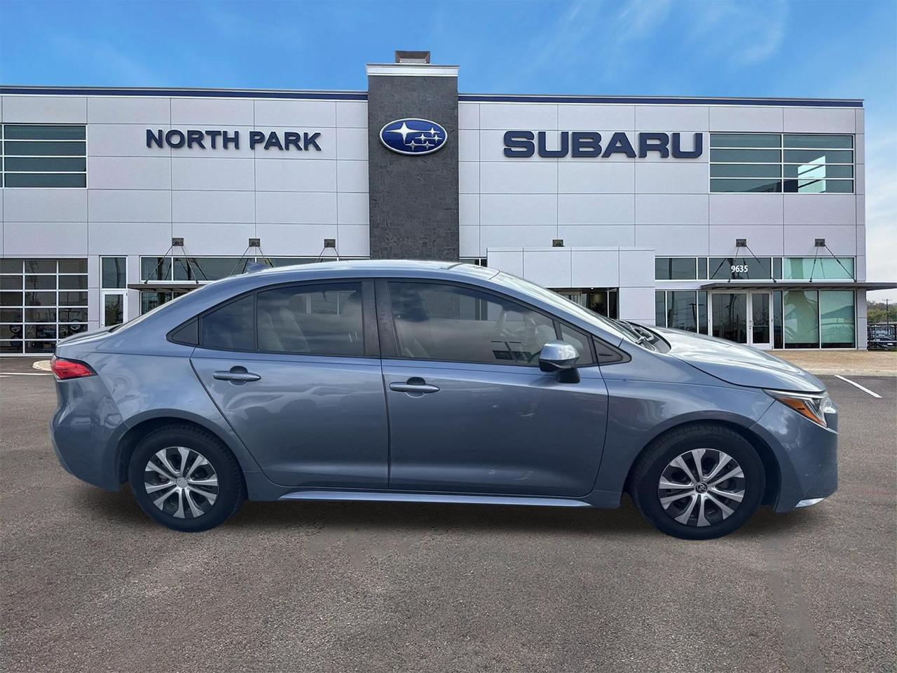 2022 Toyota Corolla Hybrid LE