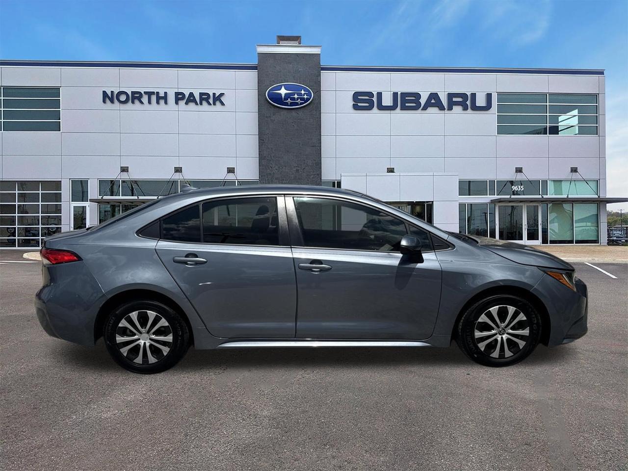 2022 Toyota Corolla Hybrid LE