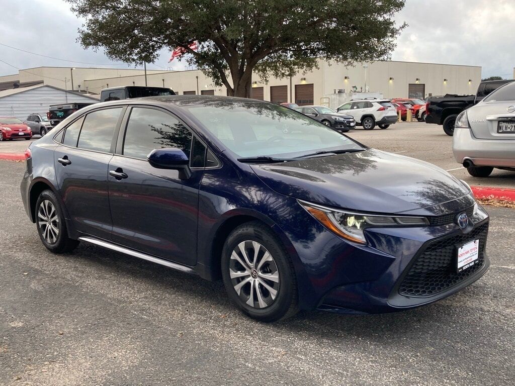 2022 Toyota Corolla Hybrid LE