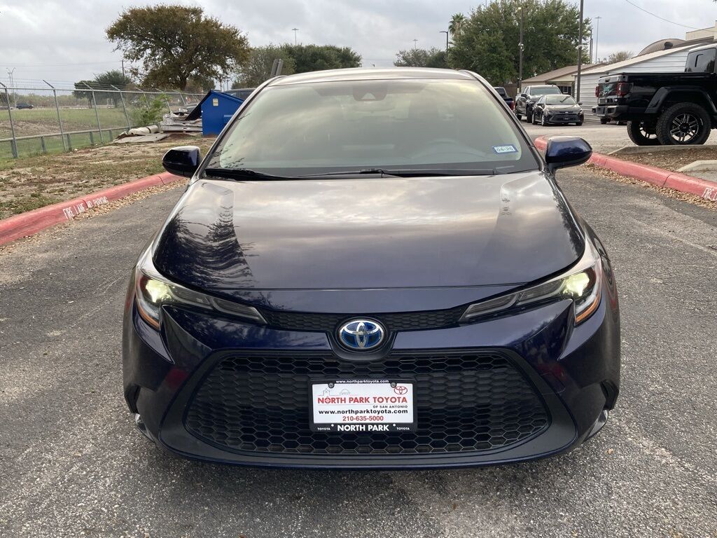 2022 Toyota Corolla Hybrid LE