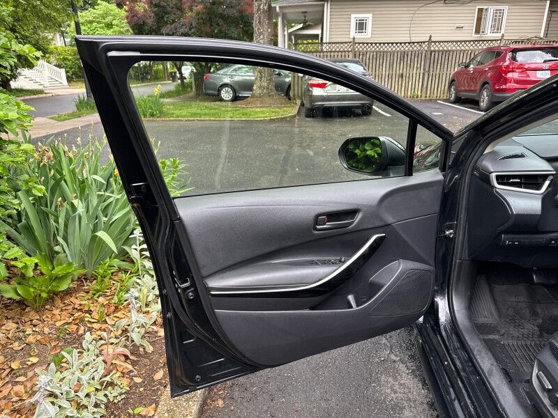 2022 Toyota Corolla Hybrid LE w/ Premium Interior Package Arlington VA