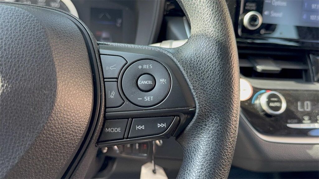 2022 Toyota Corolla LE Medford NY