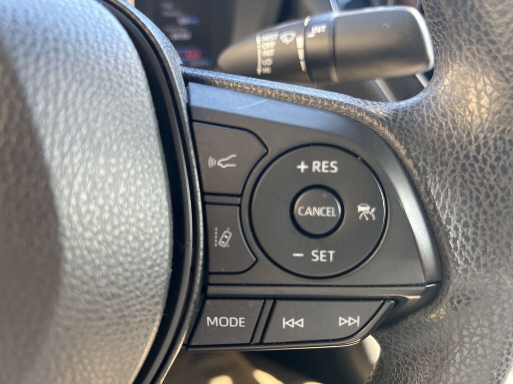 2022 Toyota Corolla LE photo 15