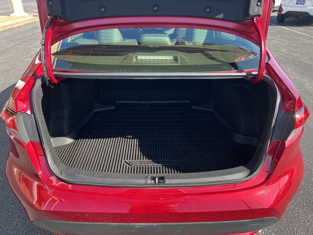 2022 Toyota Corolla LE photo 30