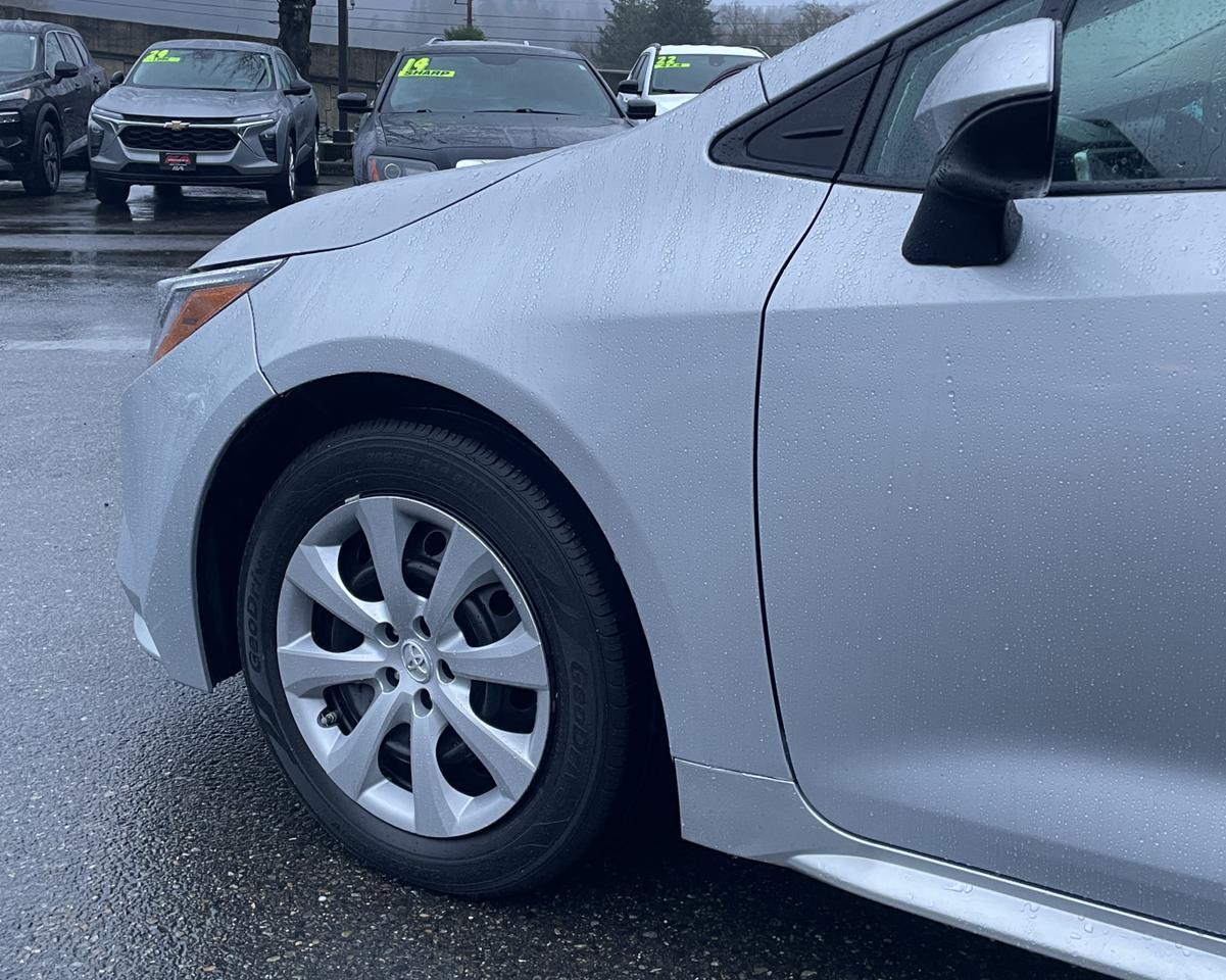 2022 Toyota Corolla LE Sedan 4D