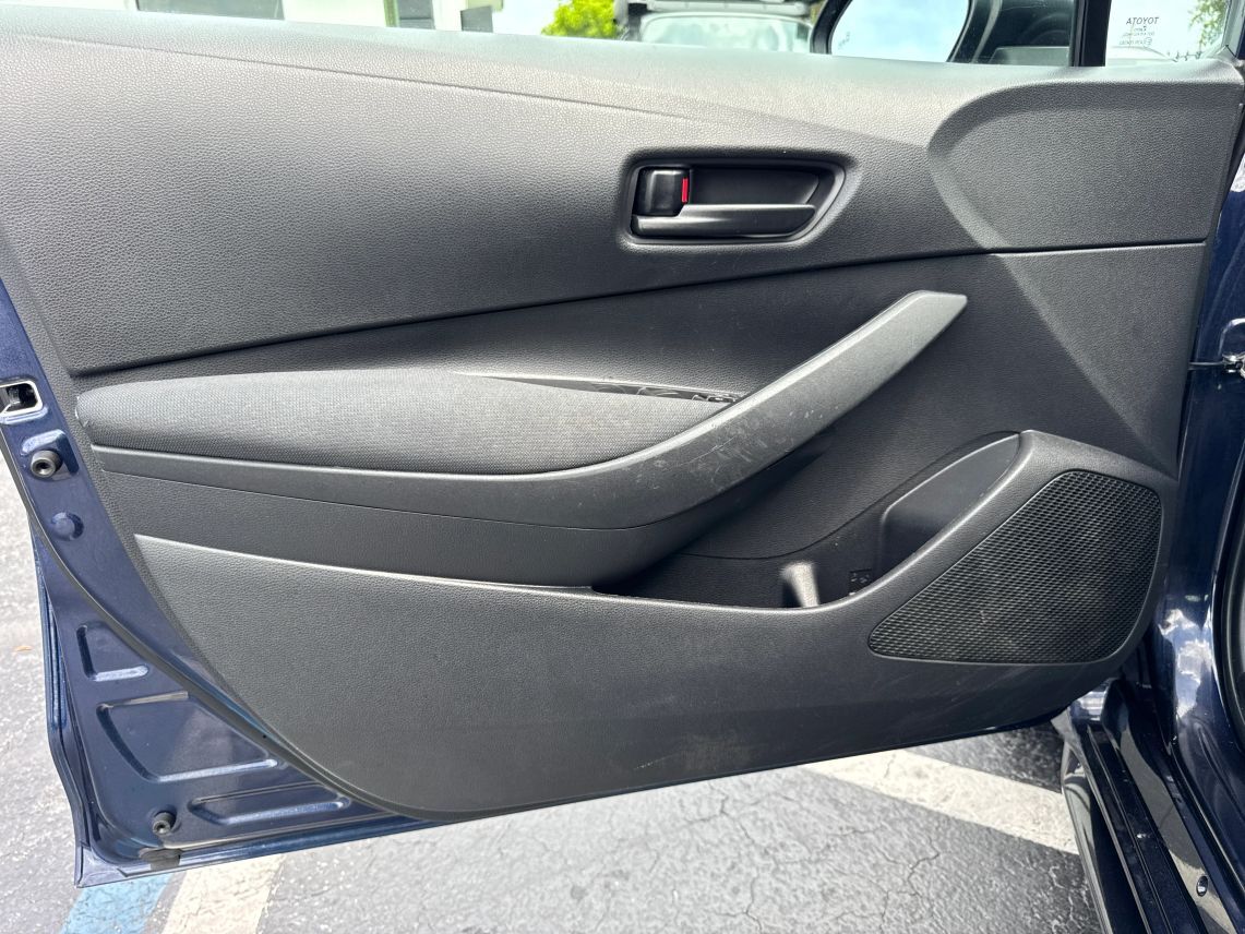 2022 Toyota Corolla LE Sedan 4D