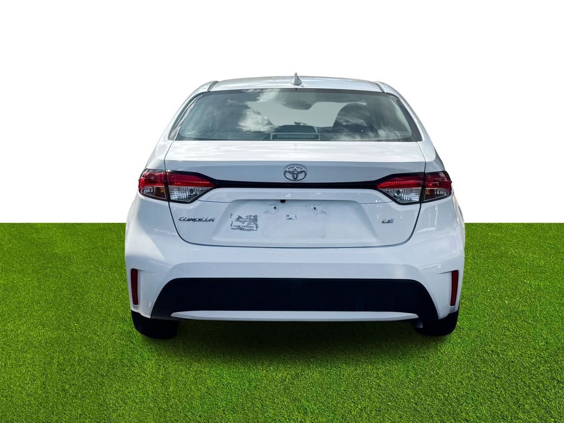 2022 Toyota Corolla LE Sedan 4D