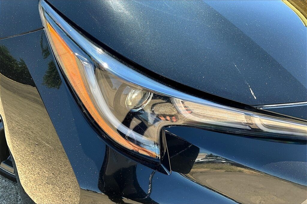 2022 Toyota Corolla SE OR