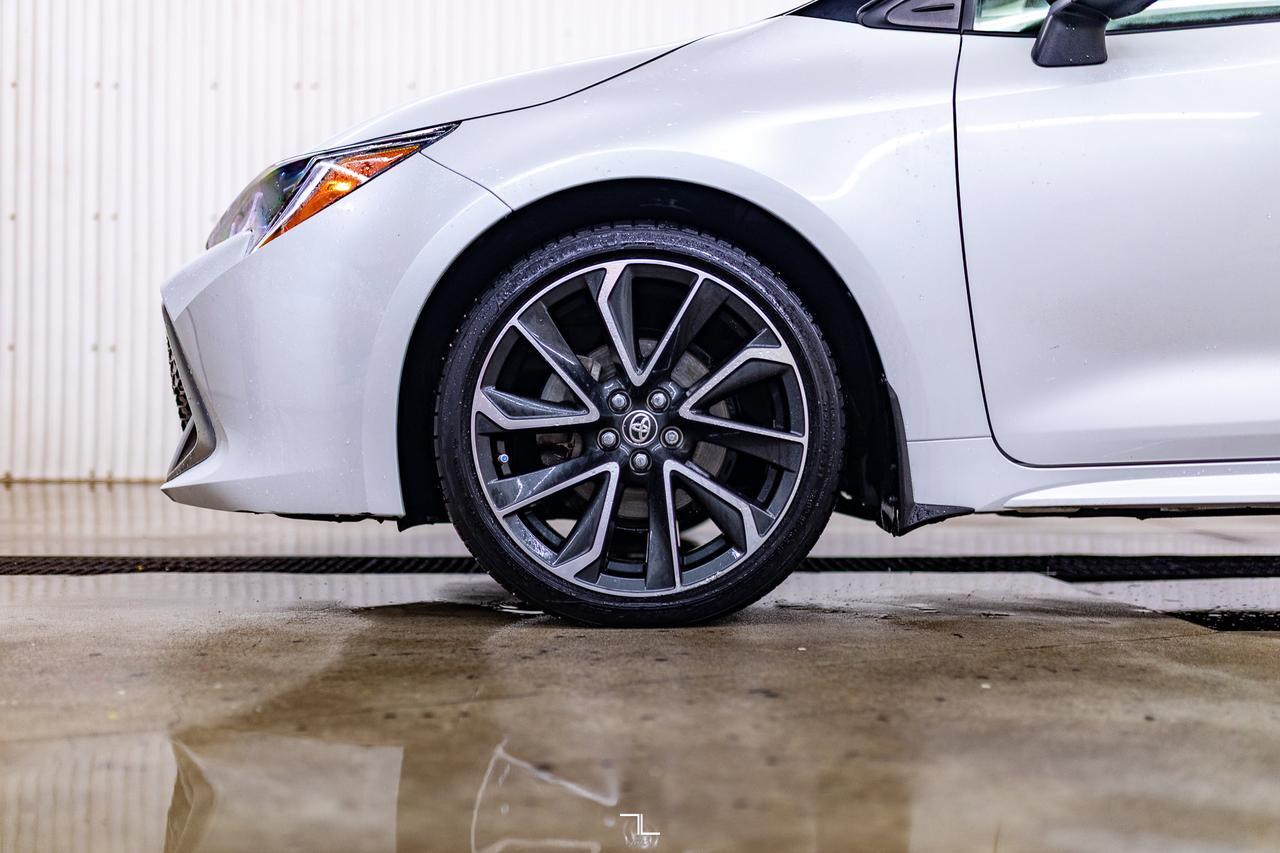 2022 Toyota Corolla XSE Hatchback Nav BCam PSeat Red Deer AB