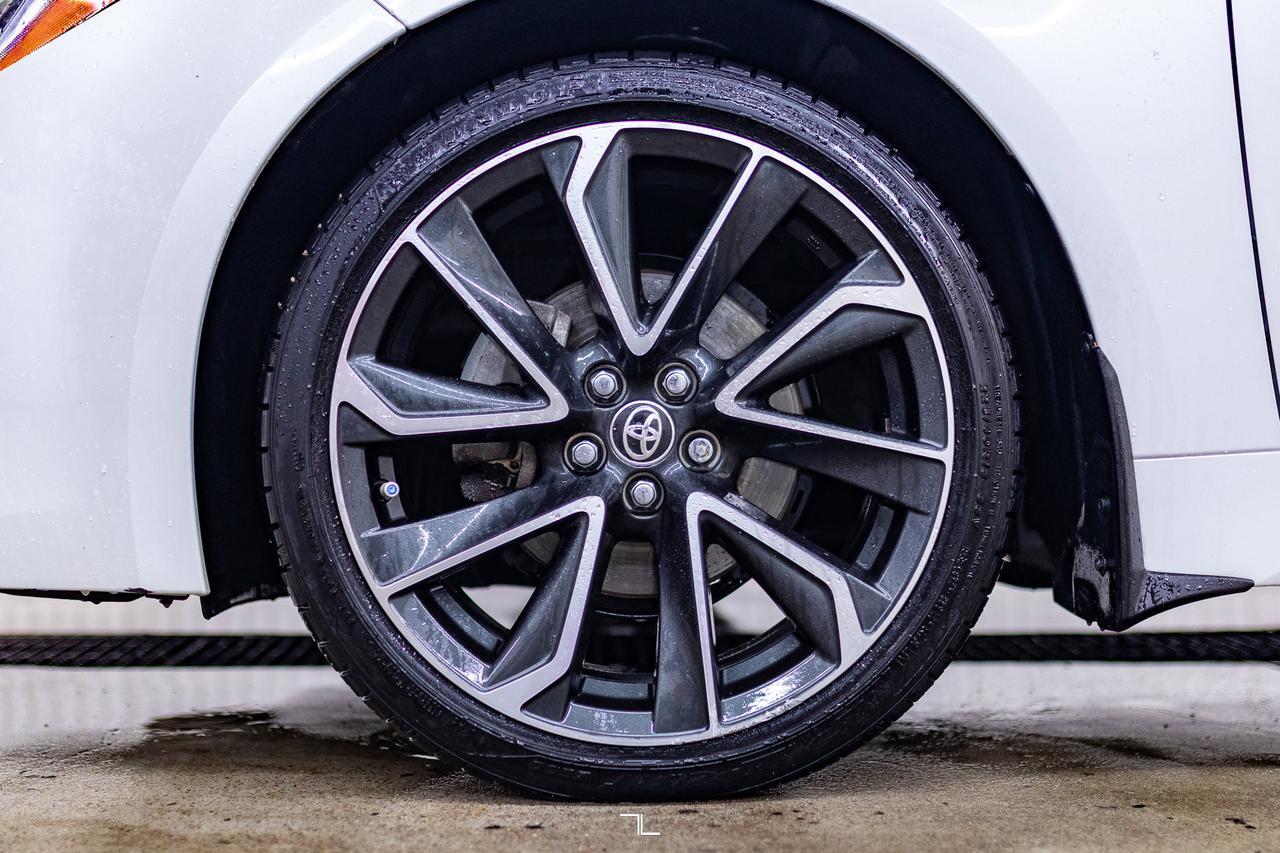 2022 Toyota Corolla XSE Hatchback Nav BCam PSeat Red Deer AB