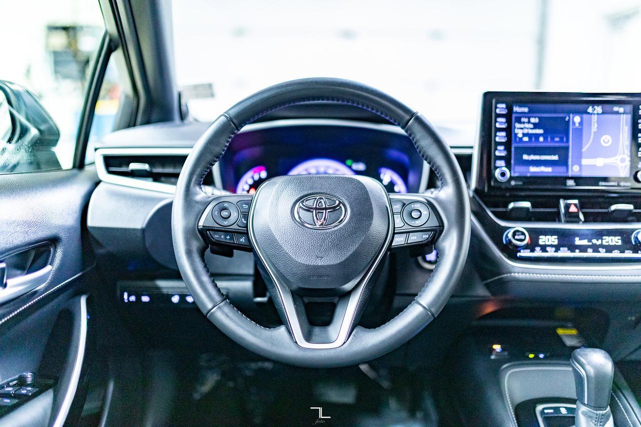 2022 Toyota Corolla XSE Hatchback Nav BCam PSeat Red Deer AB