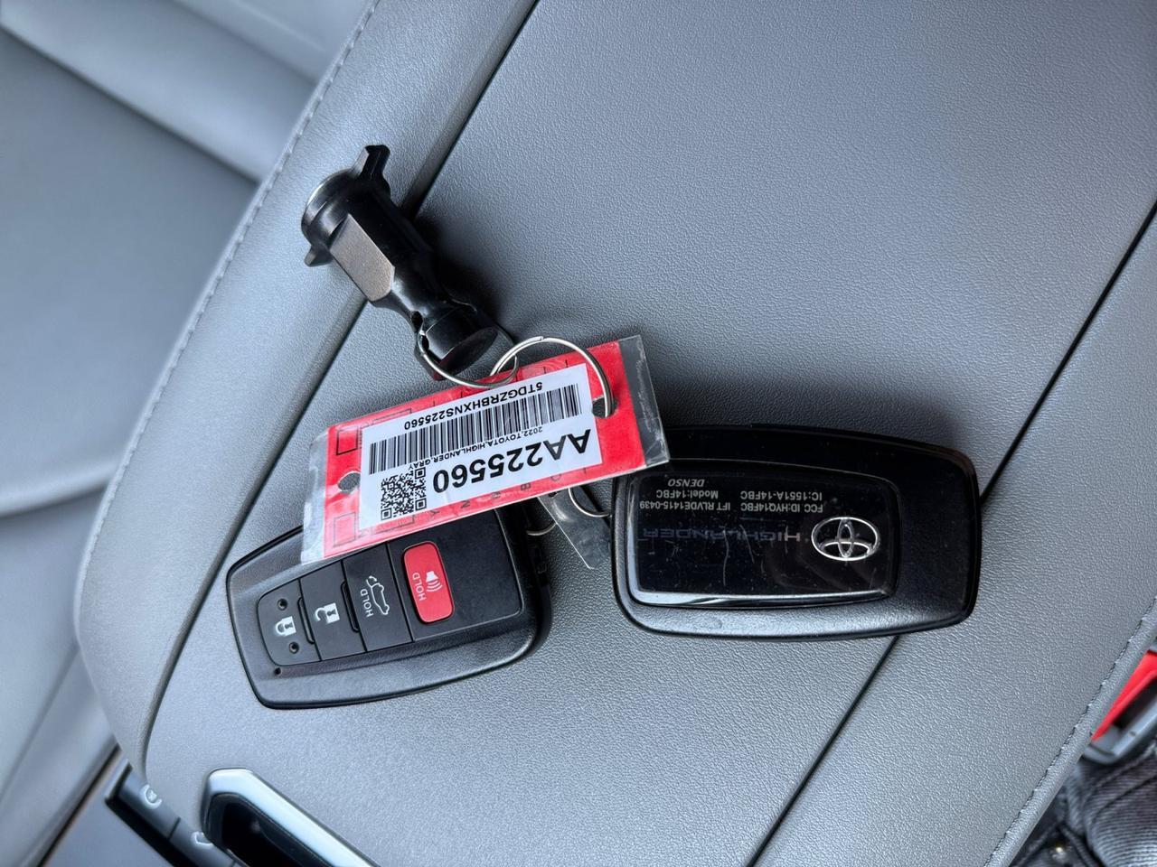 2022 Toyota HIGHLANDER XLE Salt Lake City UT
