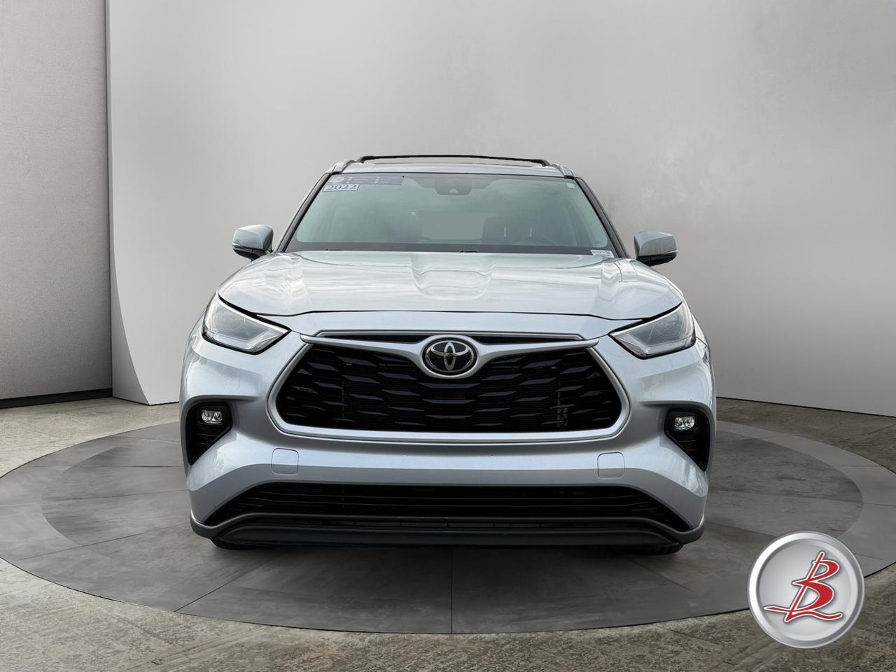 2022 Toyota HIGHLANDER XLE
