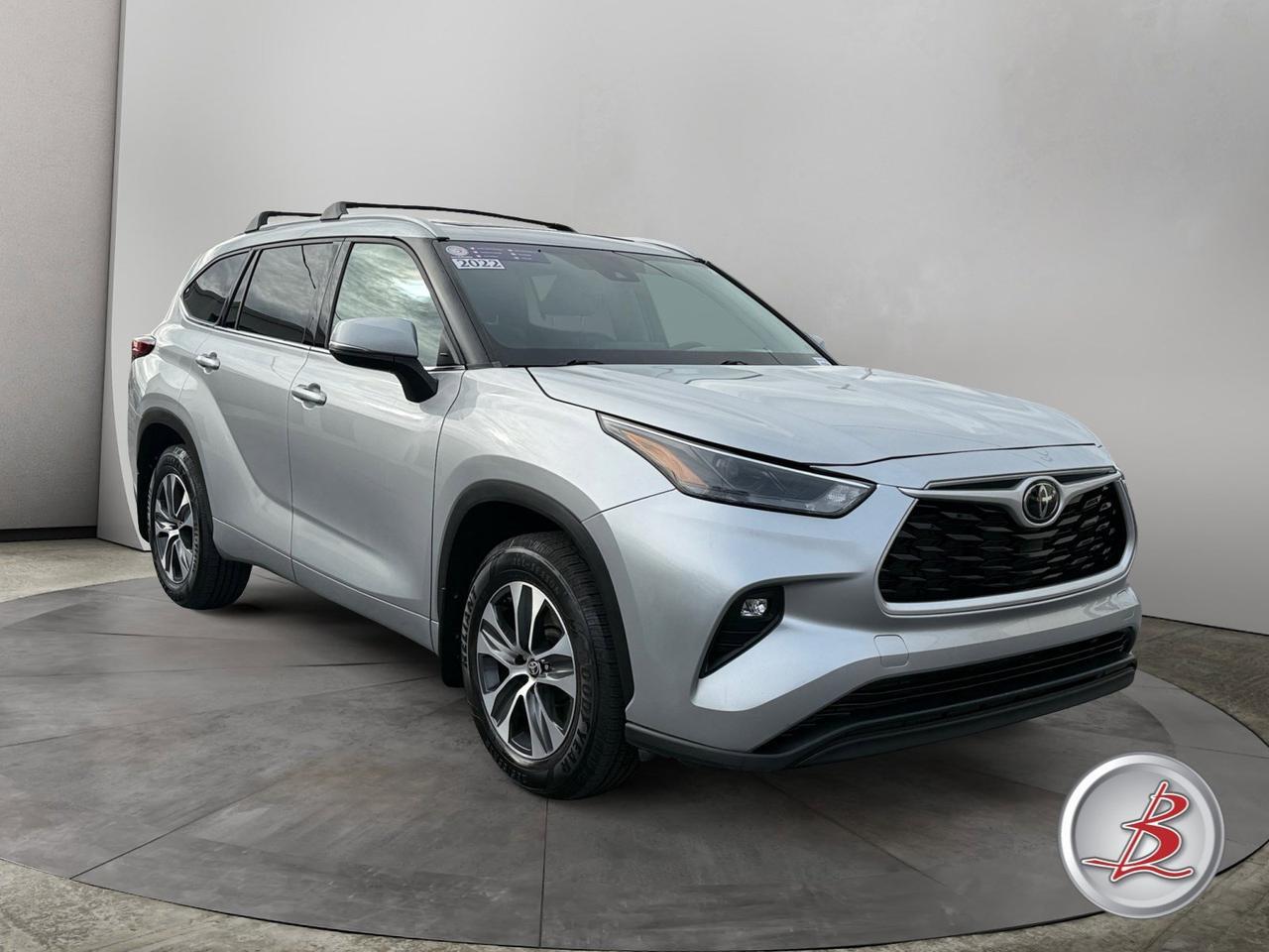 2022 Toyota HIGHLANDER XLE