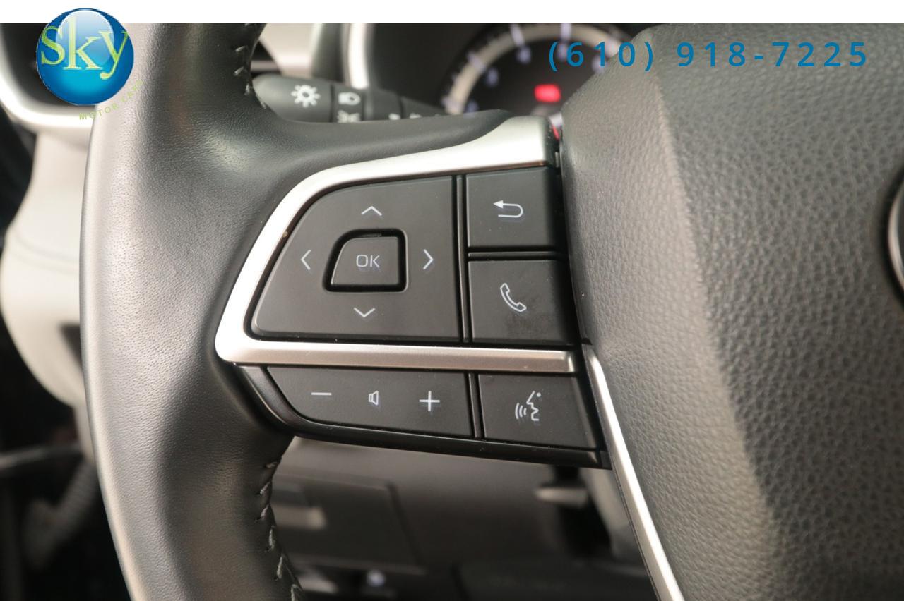 2022 Toyota Highlander AWD XLE 8-PASSENGER West Chester PA