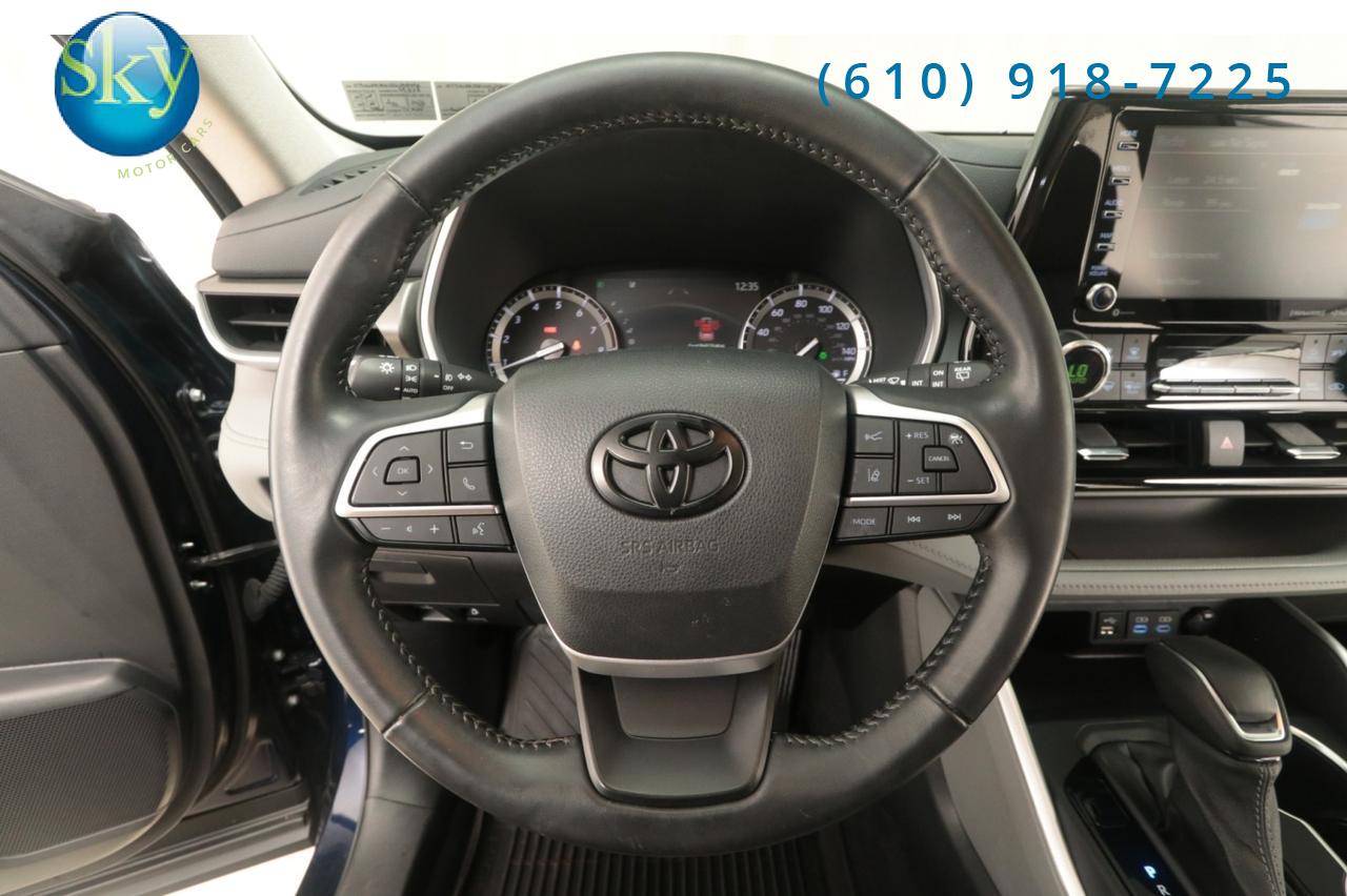 2022 Toyota Highlander AWD XLE 8-PASSENGER West Chester PA