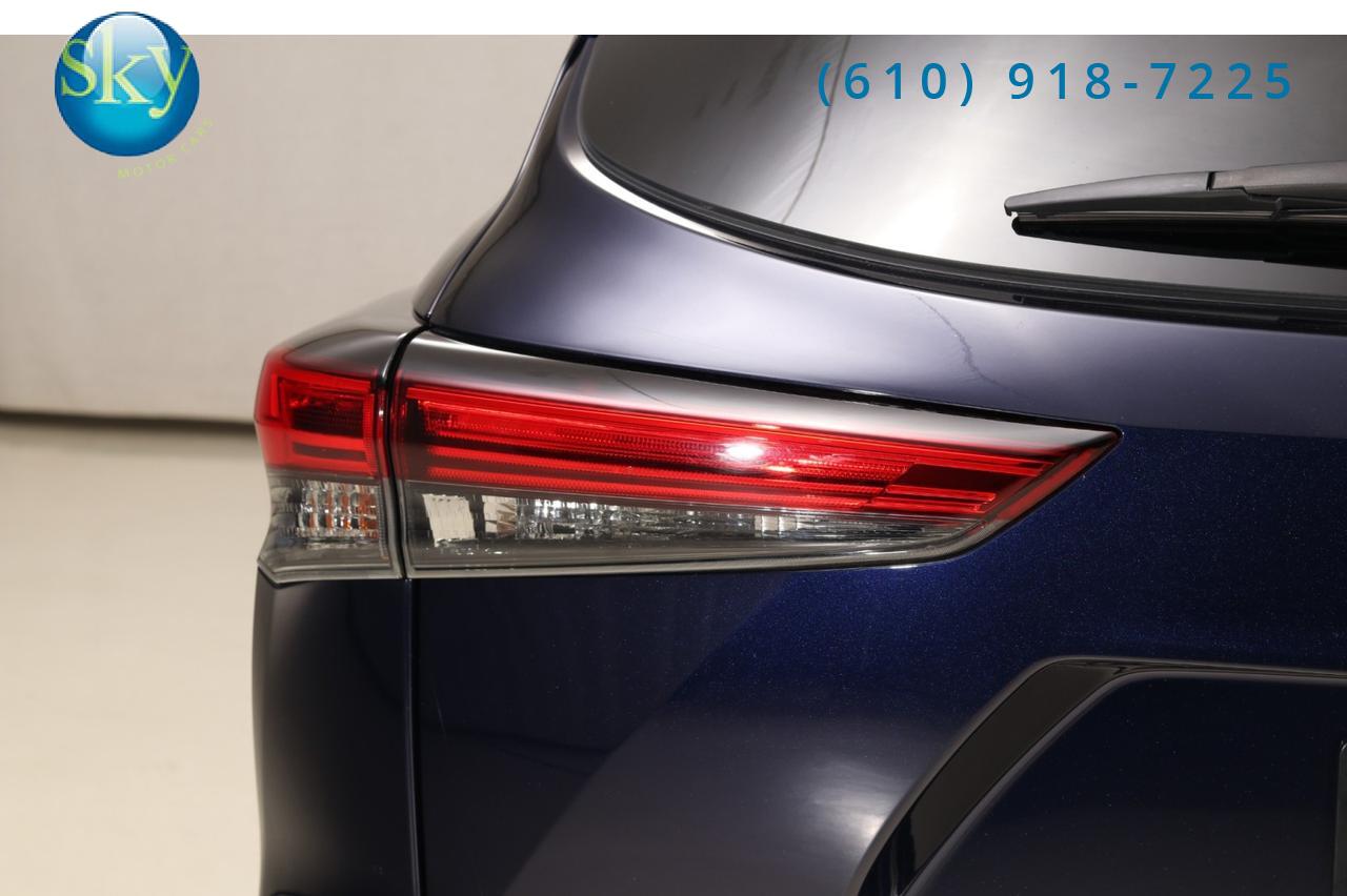 2022 Toyota Highlander AWD XLE 8-PASSENGER West Chester PA