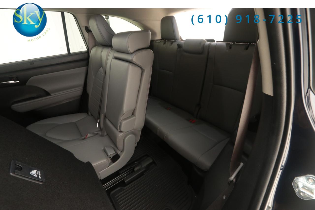 2022 Toyota Highlander AWD XLE 8-PASSENGER West Chester PA
