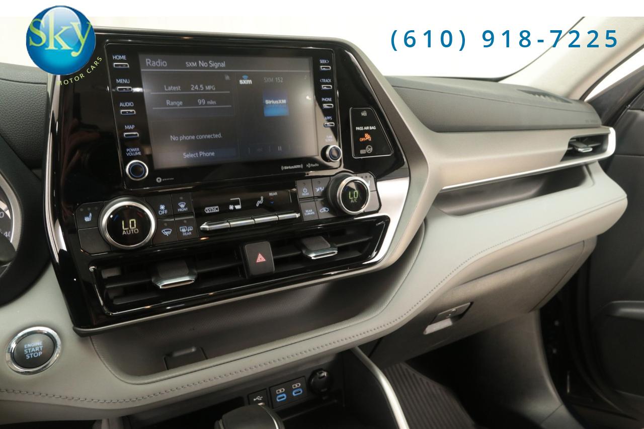 2022 Toyota Highlander AWD XLE 8-PASSENGER West Chester PA