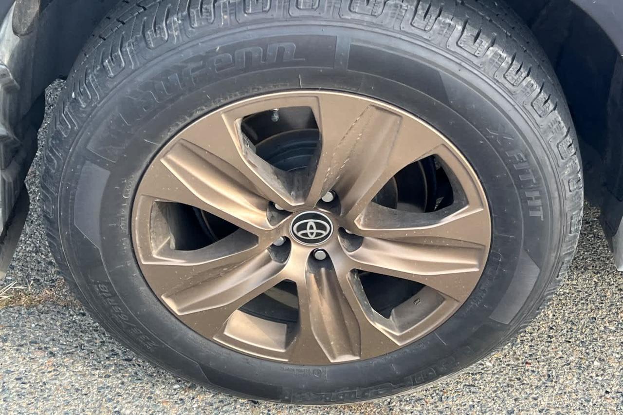 2022 Toyota Highlander Hybrid Bronze Edition Roseville CA